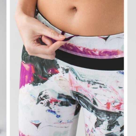 Lululemon Run: Inspire Crop II * All Full-On Luxtreme - Picture 6 of 14